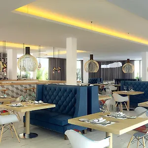 https://hotel-fergus-pineda-splash.topcostabravahotels.com